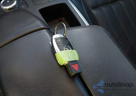 2013 Mercedes-Benz Gl 450 4Matic z USA, uszkodzony, nr VIN 4JGDF7CEXDA158437